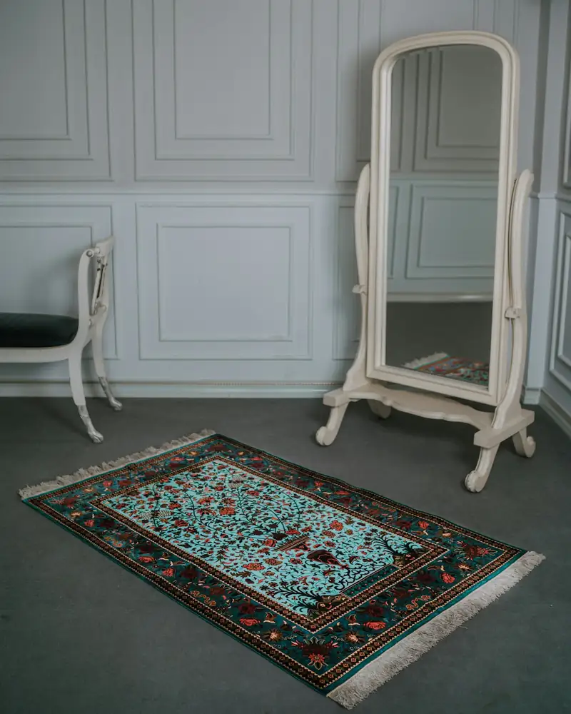 red-floral-area-rug.webp