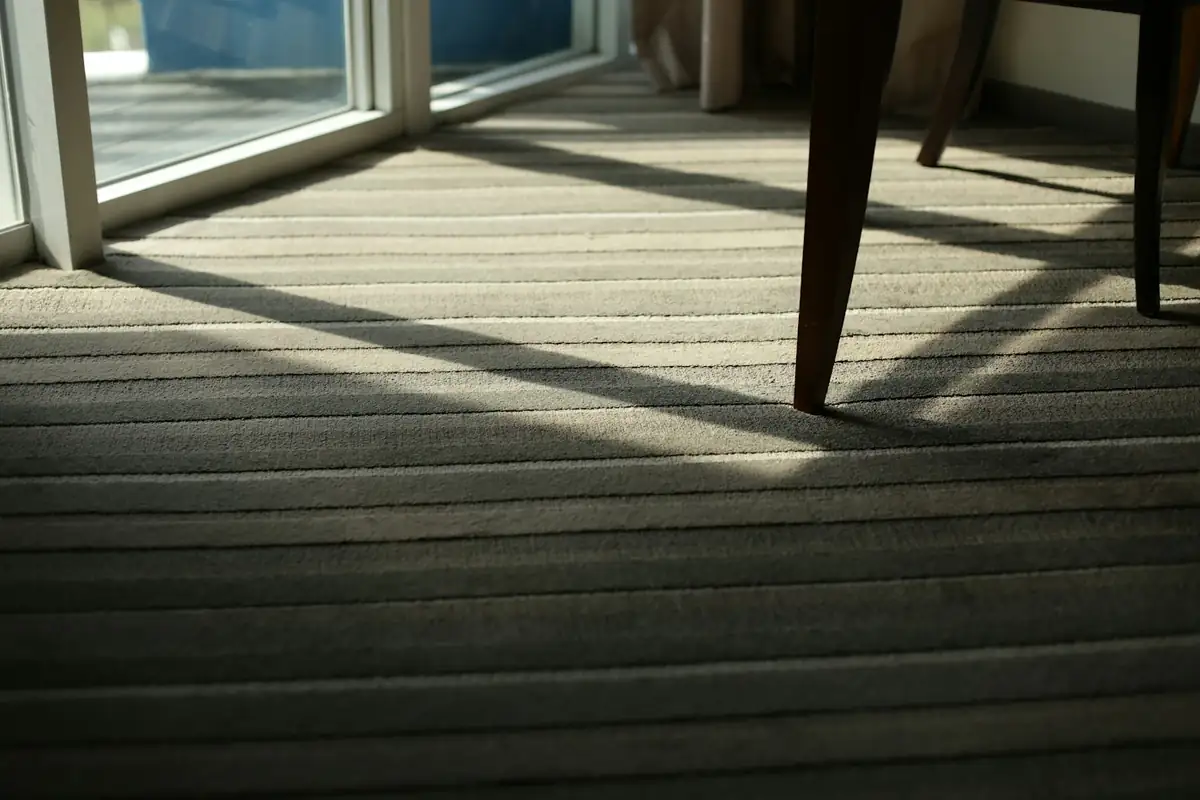 striped-carpet-floor.webp